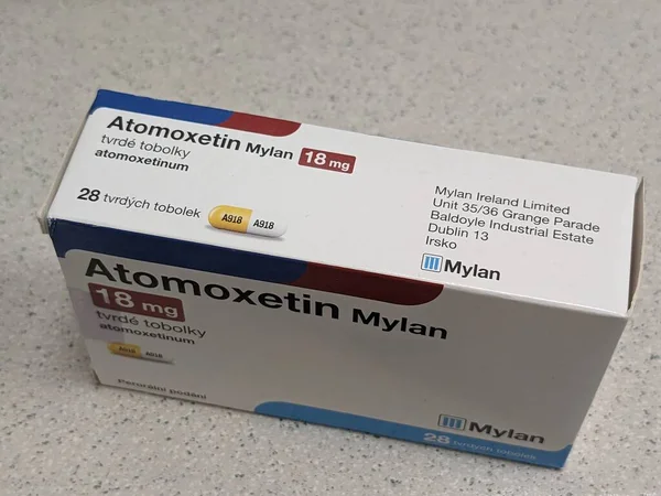 Atomoxetina Mylan Con Principio Activo Atomoxetinum Medicamento Utilizado Para Tratar — Foto de Stock