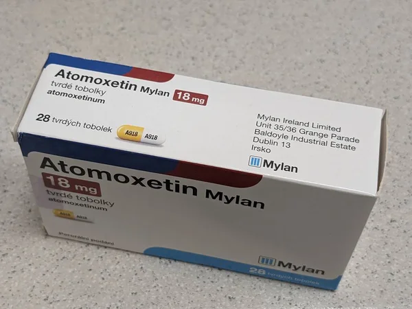 Atomoxetin Mylan 'ın aktif maddesi olan Atomoxetinum dikkat eksikliği hiperaktivite bozukluğunu tedavi etmek için kullanılan bir ilaçtır.