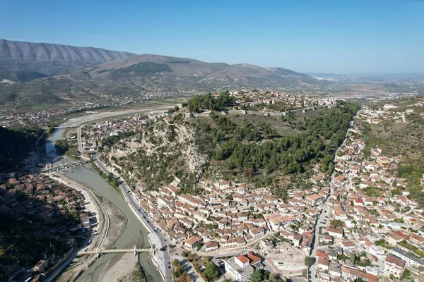 Berat Albania Miasto Nad Rzeką Osum Panorama Lotu Ptaka Historyczne — Zdjęcie stockowe