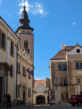 Telc, Çek Cumhuriyeti-Eylül 12023: Güney Çek Cumhuriyeti 'nde Telc kasabası. Eskiden Gotik bir şato, eski kasaba meydanı ve UNESCO manzaralı sütunlarıyla bilinen İtalyan Rönesans mimarisi şatosu.