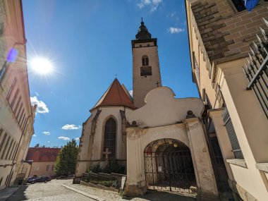 Telc, Çek Cumhuriyeti-Eylül 12023: Güney Çek Cumhuriyeti 'nde Telc kasabası. Eskiden Gotik bir şato, eski kasaba meydanı ve UNESCO manzaralı sütunlarıyla bilinen İtalyan Rönesans mimarisi şatosu.