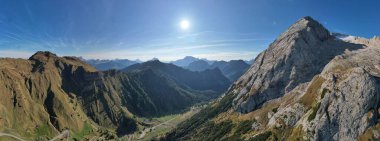 Dolomite Alp Dağları, Canazei, Piz Boe, Trentino Alto Adige Bölgesi, Sudtirol, Lago di Fedaia Gölü, Fedaia Gölü, Marmolada Dağı, Dolomitler, İtalya