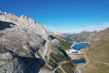 Fedaia Gölü, Lago di Fedaia, Dolomite Dağları, Dolomite Dağları, Marmolada Zirvesi, Piz Boe, Canazei, Dolomitler, İtalya