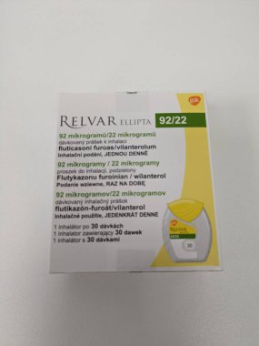 Prag, Çek Cumhuriyeti-22 Mayıs 2023: GSK Relvar Elipta kuru toz solunum için 26 Aralık 2018 tarihinde Manila, Filipinler 'de. GSK (Glaxo Smith Kline), bir ilaç üreticisi..
