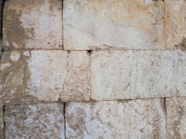 Jerash, Ürdün-28 Şubat 2023: Jerash şehrinde antik Roma yapıları, Gerasa, Ürdün, hipodrom, amfiteateatr, antik Roma medeniyetinin kumdan ve mermer taştan yapılmış tiyatro ve sütunları, Jarash