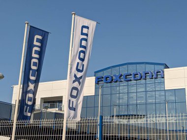 Kolin, Çek Cumhuriyeti-14 Temmuz 2023: Foxconn şirketi, bu bölgedeki büyük teknoloji şirketi ve işvereni, büyük üretim fabrikası ve lojistik merkezi deposu