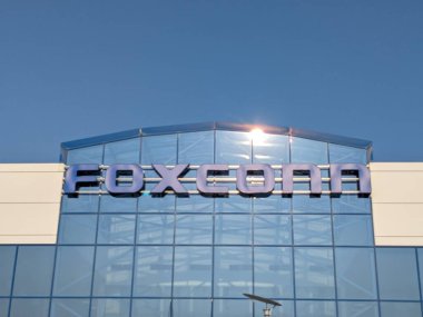 Kolin, Çek Cumhuriyeti-14 Temmuz 2023: Foxconn şirketi, bu bölgedeki büyük teknoloji şirketi ve işvereni, büyük üretim fabrikası ve lojistik merkezi deposu