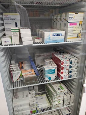 Prag, Çek Cumhuriyeti - 20 Ocak 2024: Ozempic Box. Ozempik ilacın Çek versiyonu. Çek Cumhuriyeti 'nde diyabet tedavisi. Bir paket semaglutid. Diyabet ilacı. Bazen kilo vermek için kullanılıyor.