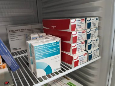 Prag, Çek Cumhuriyeti - 20 Ocak 2024: Ozempic Box. Ozempik ilacın Çek versiyonu. Çek Cumhuriyeti 'nde diyabet tedavisi. Bir paket semaglutid. Diyabet ilacı. Bazen kilo vermek için kullanılıyor.