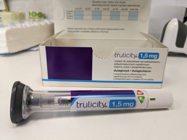 Prag, Çek Cumhuriyeti - 2 Haziran 2024: kutu doğruluğu 1,5 mg Eli Lily insülin enjeksiyon kalemi. Çek Cumhuriyeti, Avrupa Birliği