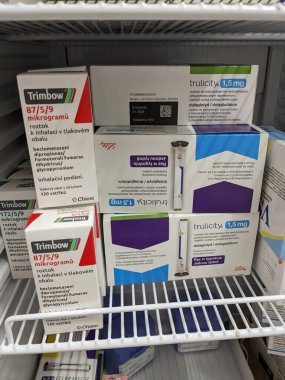 Prag, Çek Cumhuriyeti - 2 Haziran 2024: kutu doğruluğu 1,5 mg Eli Lily insülin enjeksiyon kalemi. Çek Cumhuriyeti, Avrupa Birliği