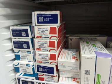 Prag, Çek Cumhuriyeti-4 Ocak 2024: Ozempic kutusu. Ozempik ilacın Çek versiyonu. Çek Cumhuriyeti 'nde diyabet tedavisi. Bir paket semaglutid. Diyabet ilacı. Bazen kilo vermek için kullanılıyor. Yapımcı Novo Nordisk.