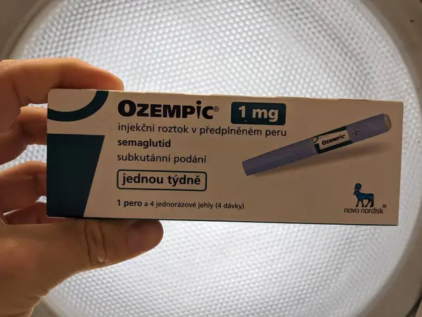 stock image Prague,Czech republic-January 4 2024: Ozempic box. Box of ozempic medication. Diabetes treatment in Czech republic. Package of semaglutide. Diabetes drug.Sometimes abused for weight loss