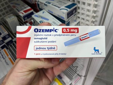 Brno, Çek Cumhuriyeti-5 Ocak 2025: Ozempic ilaç kutusu NORDISK. Çek Cumhuriyeti 'nde diyabet tedavisi. Bir paket semaglutid. Diyabet ilacı. Bazen kilo vermek için kullanılıyor.