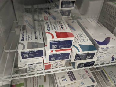 Brno, Çek Cumhuriyeti-2 Ağustos 2024: Ozempic ilaç kutusu NORDISK. Çek Cumhuriyeti 'nde diyabet tedavisi. Bir paket semaglutid. Diyabet ilacı. Bazen kilo vermek için kullanılıyor.