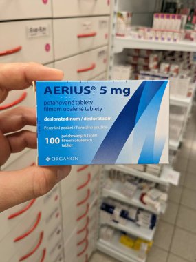 Prag, Çek Cumhuriyeti-9 Ekim 2024: MSD 'nin Aerius' u alerjik romatizma, saman nezlesi ve kronik ürtiker semptomlarını gidermek için kullanılan DESLORATADINE antihistamini içeriyor.