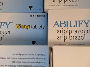 Prag, Çek Cumhuriyeti - 29 Mayıs 2024: OTSKUA ilaç firması Aripiprazolum 'dan ARIPRAZOLE kutu ABILIFY, bipolar I bozukluğu, şizofreni gibi zihinsel durumları tedavi etmek için