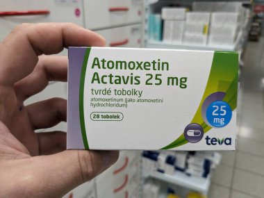 Prag, Çek Cumhuriyeti-9 Temmuz 2024: Atomoxetin Actavis kutusu Atomoxetine aktif maddeyle Mylan tarafından ADHD, dikkat eksikliği hiperaktivite bozukluğu ve itici güç sorunu tedavisinde kullanıldı