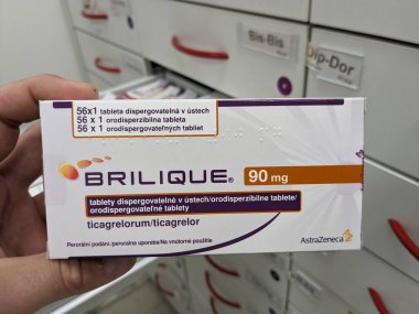 Prag, Çek Cumhuriyeti 23 Mayıs 2024: Eczane-Brilique-Ticagrelor aktif maddesi felç, kalp krizi, akut koroner sendromu ve diğer olayları önlemek için kullanılan bir ilaçtır..