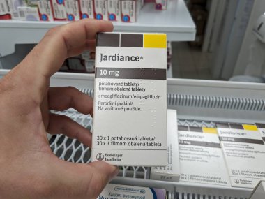Prag, Çek Cumhuriyeti - 11 Ocak 2024: Diyabet ilacı (DM) veya eczane eczanesinde yüksek kan şekeri. Boehringer Ingelheim Empagliflozin bir antidiyabetik