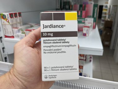 Prag, Çek Cumhuriyeti - 11 Ocak 2024: Diyabet ilacı (DM) veya eczane eczanesinde yüksek kan şekeri. Boehringer Ingelheim Empagliflozin bir antidiyabetik