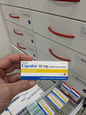 Prag, Çek Cumhuriyeti - 28 Haziran 2024: CIPRALEX kutu dolusu Escitalopram aktif maddesi Lundbeck tarafından, depresyon tedavisi ve anksiyete bozuklukları için kullanıldı.