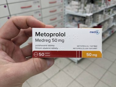 Prag, Çek Cumhuriyeti - 10 Temmuz 2024: METOPROLOL MEDREG ile birlikte METOPROLOL aktif madde, hipertansiyon ve kardiyovasküler sağlık tedavisinde kullanılır.