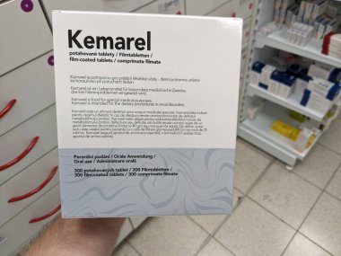 Prag, Çek Cumhuriyeti - 9 Temmuz 2024: Polfa Warszawa tarafından iltihap, ağrı kesici, romatizma, romatizma, osteoartrit,
