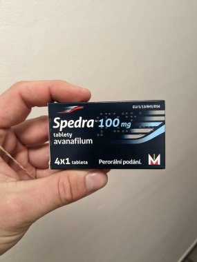 Prag, Çek Cumhuriyeti - 10 Temmuz 2024: SPEDRA ilaç kutusu MENARINI tarafından AVANAFIL aktif madde, ereksiyon bozukluğunun tedavisinde kullanılır.