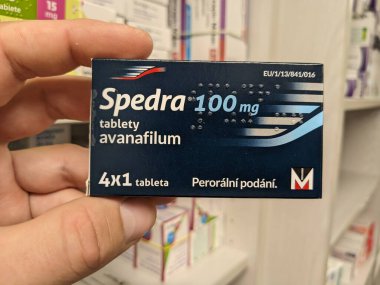 Prag, Çek Cumhuriyeti - 10 Temmuz 2024: SPEDRA ilaç kutusu MENARINI tarafından AVANAFIL aktif madde, ereksiyon bozukluğunun tedavisinde kullanılır.
