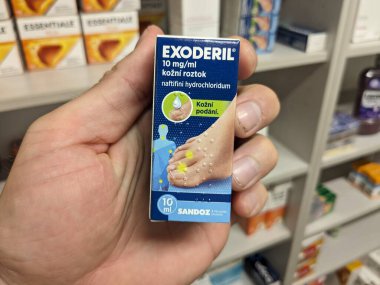 Prag, Çek Cumhuriyeti - 9 Temmuz 2024: SANDOZ 'un NAFTIFINE aktif maddesiyle EXODERIL ürünleri, sporcu ayağı, sporcu kaşıntısı ve mantar enfeksiyonları için kullanılır..