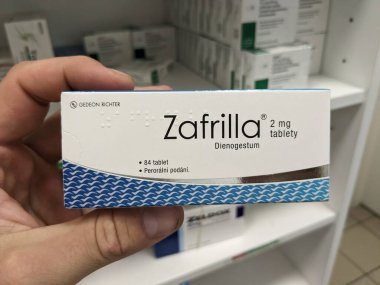 Prag, Çek Cumhuriyeti - 9 Temmuz 2024: ZAFRILLA oral doğum kontrol ve hormon düzenlemeleri için kullanılan prezervatif.