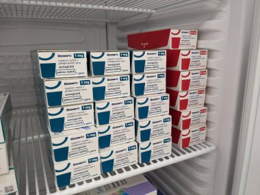 Prag, Çek Cumhuriyeti - 17 Haziran 2024 Semaglutide aktif maddesiyle birlikte Novo Nordisk tarafından diyabet tedavisi için kullanılan ilaç kutusu, Tip 2 diyabet