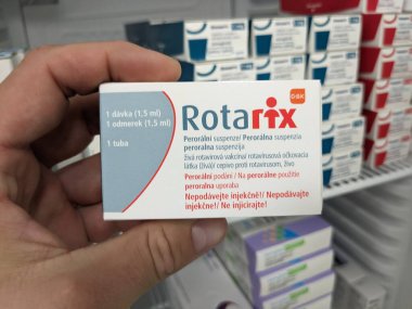 Prag, Çek Cumhuriyeti-13 Temmuz 2024: ROTARIX sözlü aşısı GLAXOSMITHKLINE tarafından kullanılan ROTAVIRUS aktif maddesi bebek rotavirüs aşısı.