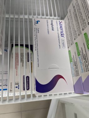 Prag, Çek Cumhuriyeti-17 Haziran 2024: Novo Nordisk 'in Liraglutide aktif maddesi içeren ilaç kutusu, obezite, ağırlık yönetimi ve diyabet tedavisinde kullanılıyor