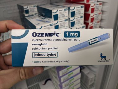 Prag, Çek Cumhuriyeti - 17 Haziran 2024 Semaglutide aktif maddesiyle birlikte Novo Nordisk tarafından diyabet tedavisi için kullanılan ilaç kutusu, Tip 2 diyabet