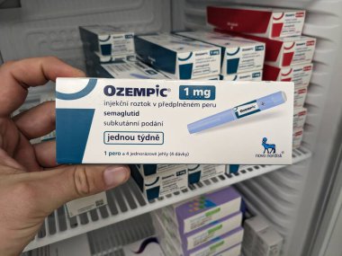 Prag, Çek Cumhuriyeti - 17 Haziran 2024 Semaglutide aktif maddesiyle birlikte Novo Nordisk tarafından diyabet tedavisi için kullanılan ilaç kutusu, Tip 2 diyabet