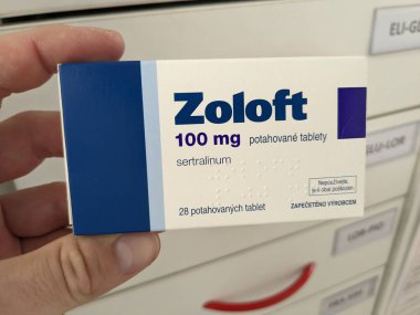 Prag, Çek Cumhuriyeti-11 Haziran 2024: PFIZER ilaç firması tarafından orijinal ZOLOFT, depresyon tedavisinde kullanılır, en çok reçetelenen antidepresan, SSRI sınıfı, SERTRALINE aktif madde
