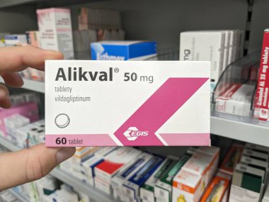 Prag, Çek Cumhuriyeti-9 Ekim 2024: EGIS tarafından Alikval, tip 2 diyabet hastalarında insülin üretimini artırarak kan şekeri seviyelerini kontrol etmek için kullanılan bir sözlü ilaç olan VILDAGLIPTIN içermektedir 