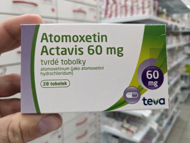 Prag, Çek Cumhuriyeti-9 Temmuz 2024: Atomoxetin Actavis kutusu Atomoxetine aktif maddeyle Mylan tarafından ADHD, dikkat eksikliği hiperaktivite bozukluğu ve itici güç sorunu tedavisinde kullanıldı