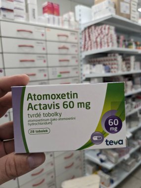 Prag, Çek Cumhuriyeti-9 Temmuz 2024: Atomoxetin Actavis kutusu Atomoxetine aktif maddeyle Mylan tarafından ADHD, dikkat eksikliği hiperaktivite bozukluğu ve itici güç sorunu tedavisinde kullanıldı
