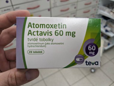 Prag, Çek Cumhuriyeti-9 Temmuz 2024: Atomoxetin Actavis kutusu Atomoxetine aktif maddeyle Mylan tarafından ADHD, dikkat eksikliği hiperaktivite bozukluğu ve itici güç sorunu tedavisinde kullanıldı