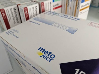 Prag, Çek Cumhuriyeti-Ağustos 16 2024: METOJECT PEN kutulu MEDAC, romatoid artrit ve sedef hastalıklarının tedavisinde kullanılır.