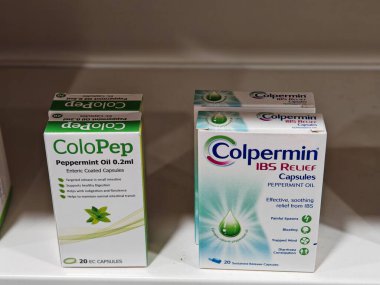 Londra, İngiltere-5 Mart 2025: COLOPEP PEPPERMINT OIL, mide sağlığını desteklerken şişkinlik, gaz ve hazımsızlığı azaltmaya yardımcı olan doğal bir sindirim aracıdır