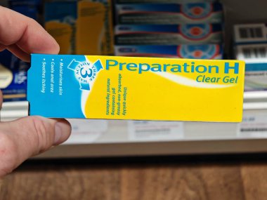 Londra, İngiltere-5 Mart 2025: PrePARATION H şişkinliği azaltan, sinirleri yatıştıran ve uzun süreli rahatlık sağlayan hızlı etki gösteren bir hemoroid rahatlatıcı kremdir.