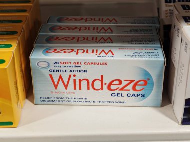 Londra, İngiltere-5 Mart 2025: Rüzgâr-EZE GEL CAPS, mide rahatsızlığını ve gaz birikmesini hafifletmeye yardımcı olarak, şişmiş ve sıkışmış rüzgardan hızlı bir rahatlama sağlar