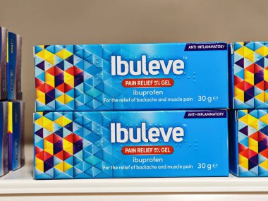 Londra, İngiltere-5 Mart 2025: IBULEVE ACIN RELIEF GEL IBUPROFEN eklem ve kas ağrıları için hedeflenen rahatlığı sağlar, iltihabı azaltır ve hızlı iyileşme için şişkinliği azaltır
