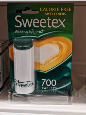 Londra, İngiltere-5 Mart 2025: SweEETEX şekere karşı düşük kalorili alternatif, şeker hastaları ve şeker alımını azaltmak isteyenler için ideal bir şekersiz tatlandırıcıdır