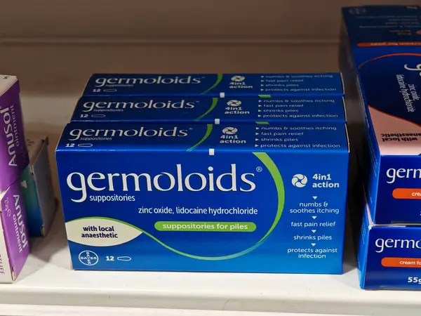 Londra, İngiltere-5 Mart 2025: GEMOLOID BAYER hemoroit ağrısını, kaşıntısını ve şişkinliğini azaltan, daha hızlı iyileşmesini ve rahatlamasını sağlayan ilaçlı bir merhem.