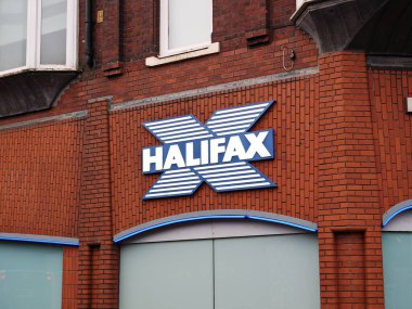 Londra, İngiltere-5 Mart 2025: HALIFAX, kişisel & iş bankacılığı, kredi, mortgage, tasarruf ve sigorta hizmetleri sunan bir İngiltere bankasıdır..